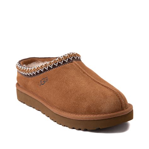 Crafted with premium materials, these versatile slippers are perfect for both lounging at home and running errands around town. . Uggs tasman slippers womens chestnut